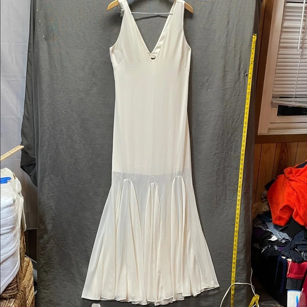 Abercrombie & Fitch Elegant plunge godet Cream Maxi‎ Dress